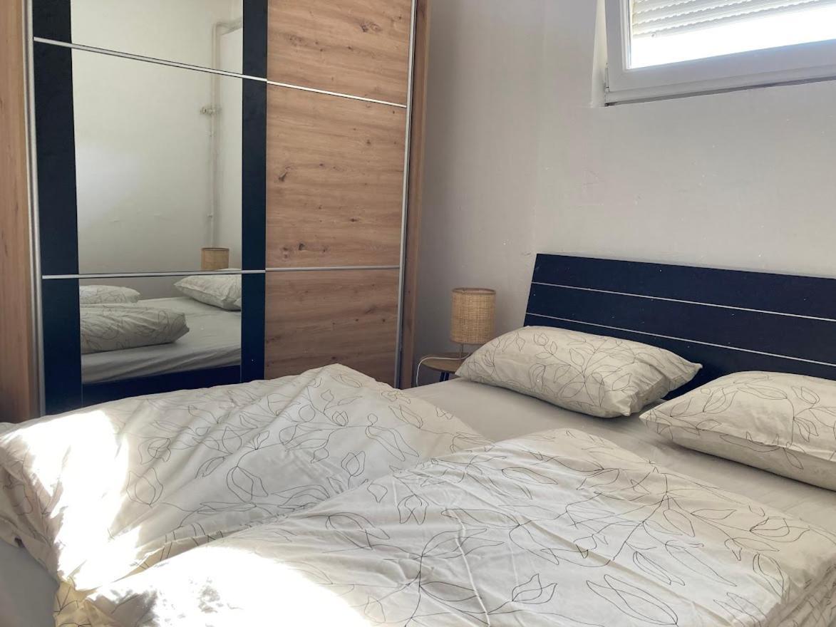 Penthouse Stan 80M2, Terasa 36M2, Garaza... Centar Banja Luke - Gradski Park Баня-Лука Экстерьер фото